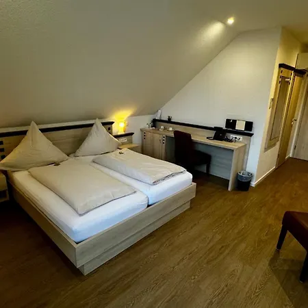 Kaiserhof Hotel *